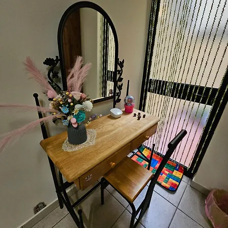 Country View Apartment